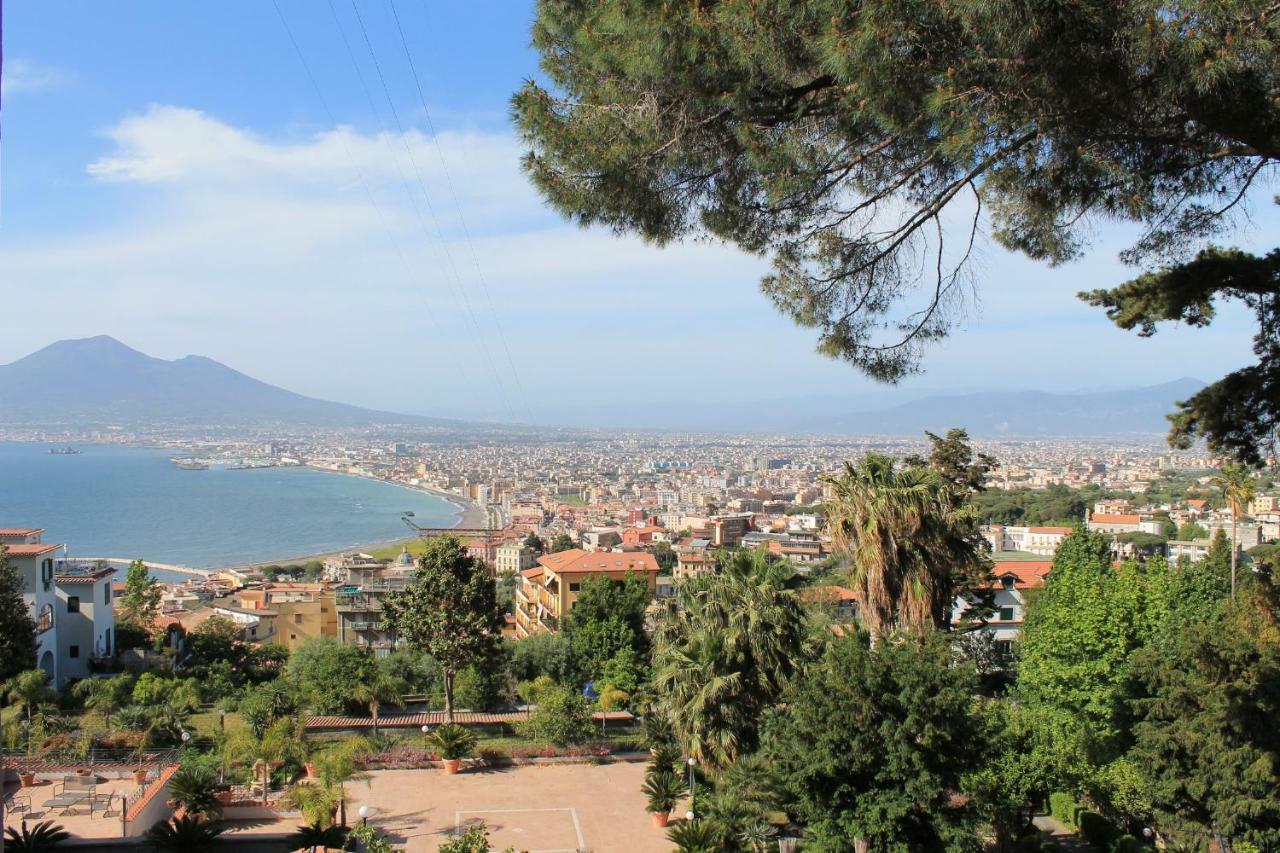 Ferienwohnung Casa Panoramica Castellammare di Stabia Exterior foto